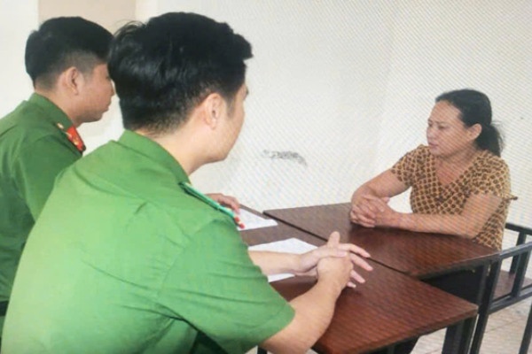 Tu nguoi boc mo, nu quai 'no' co quan he rong lua dao tren 4,6 ty dong hinh anh