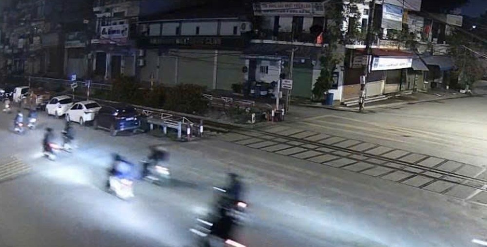 Tam giu 20 doi tuong mang hung khi duoi danh nguoi di duong o Bac Ninh hinh anh