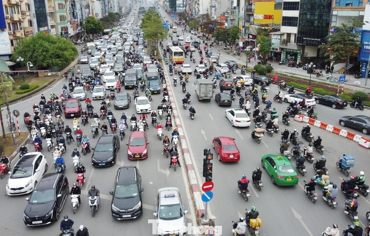 De xuat chinh sach ho tro nguoi dan dung phuong tien giao thong xanh hinh anh