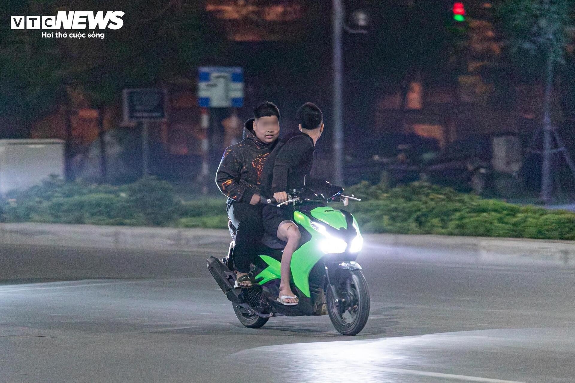 Quái xế ảnh 15 Quai xe anh 15