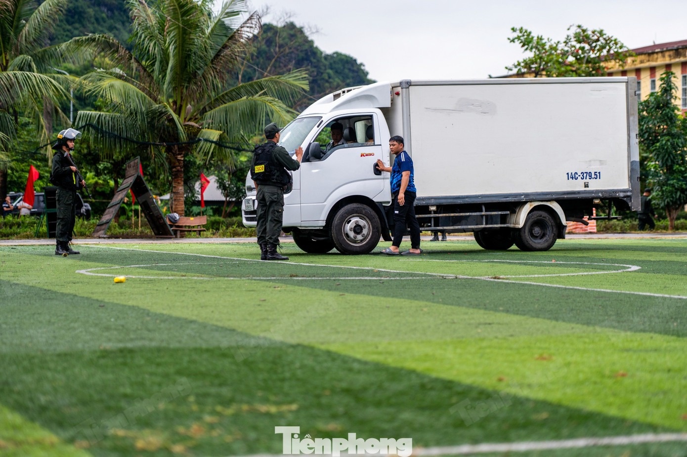 Cảnh khuyển ảnh 2 Canh khuyen anh 2