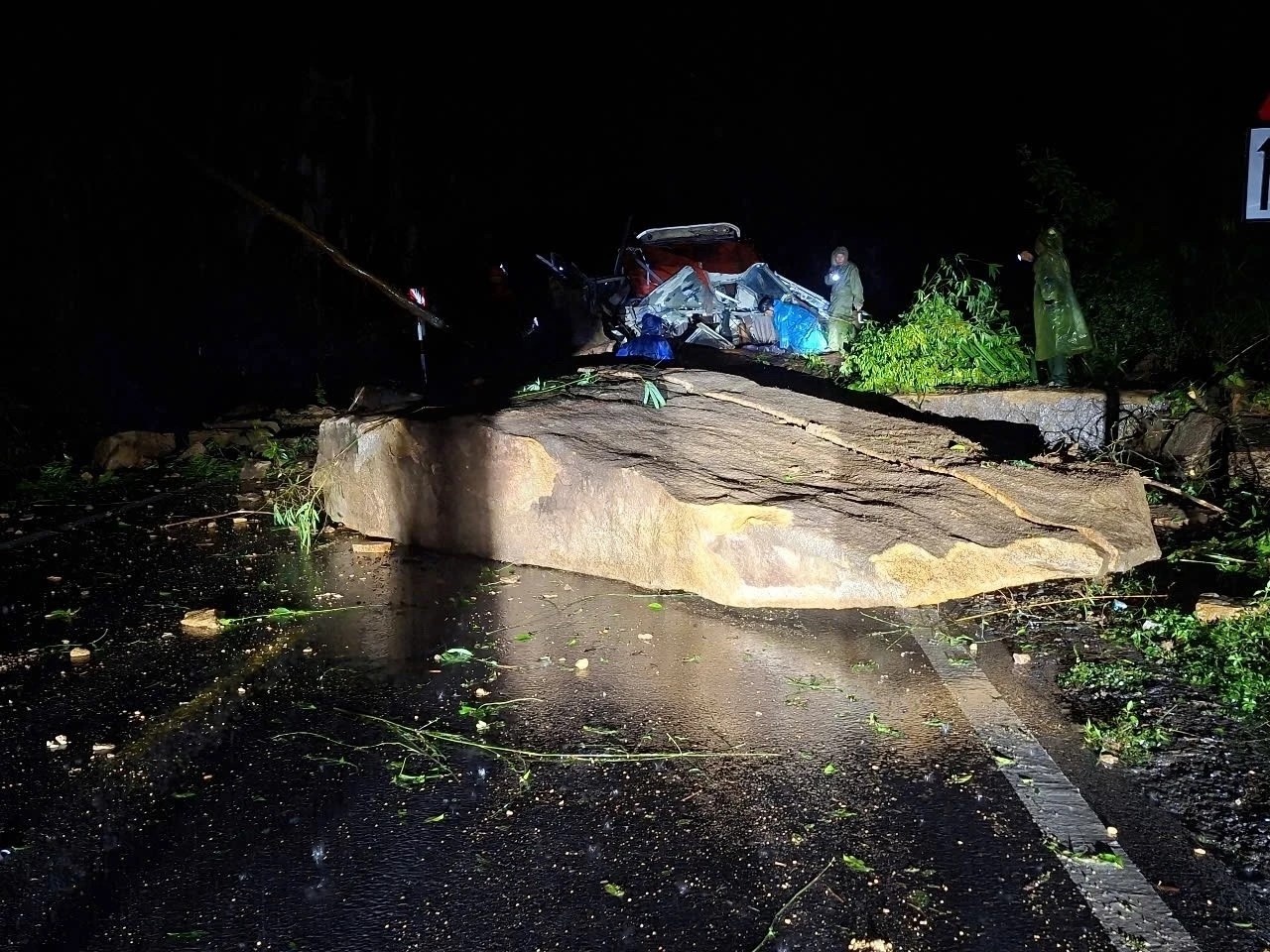 Sat lo,  Sat lo Khanh Hoa,  Sat lo Khanh Le,  Sat lo kinh hoang anh 3