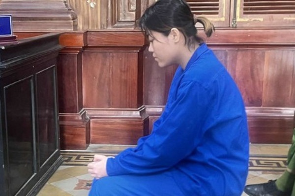 Chu tiem ao cuoi gio 'chieu doc' am hon 714 trieu dong hinh anh