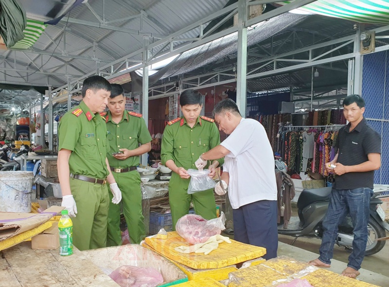 Can bo thu y,  Can Tho anh 2