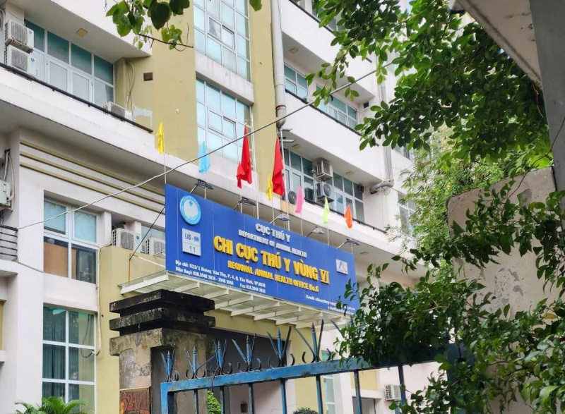 Cuu lanh dao Chi cuc Thu y vung VI tiep tay cho doanh nghiep buon lau hinh anh