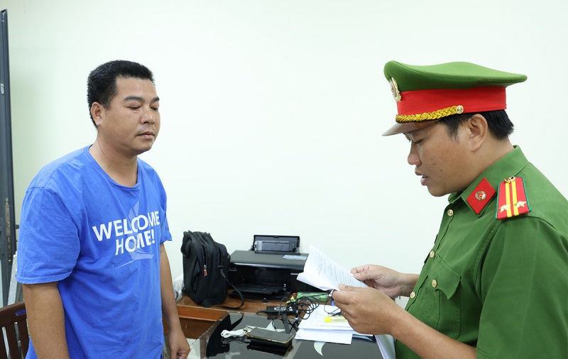 Cong ty Tran Han,  Cuop tai san anh 1