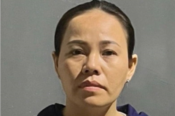 Ngay 27/11, xet xu nguoi vo dung xyanua dau doc chong va 3 nguoi than hinh anh