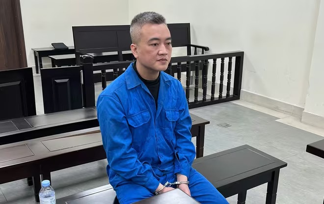 Ke toan lap khong chung tu 'qua mat' ba chu chiem doat tien ty hinh anh