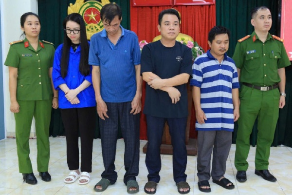 Triet pha duong day mua ban hoa don GTGT khong tren 4.000 ty dong hinh anh