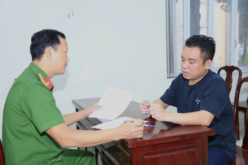 Triet pha,  duong day mua ban,  hoa don GTGT khong anh 3