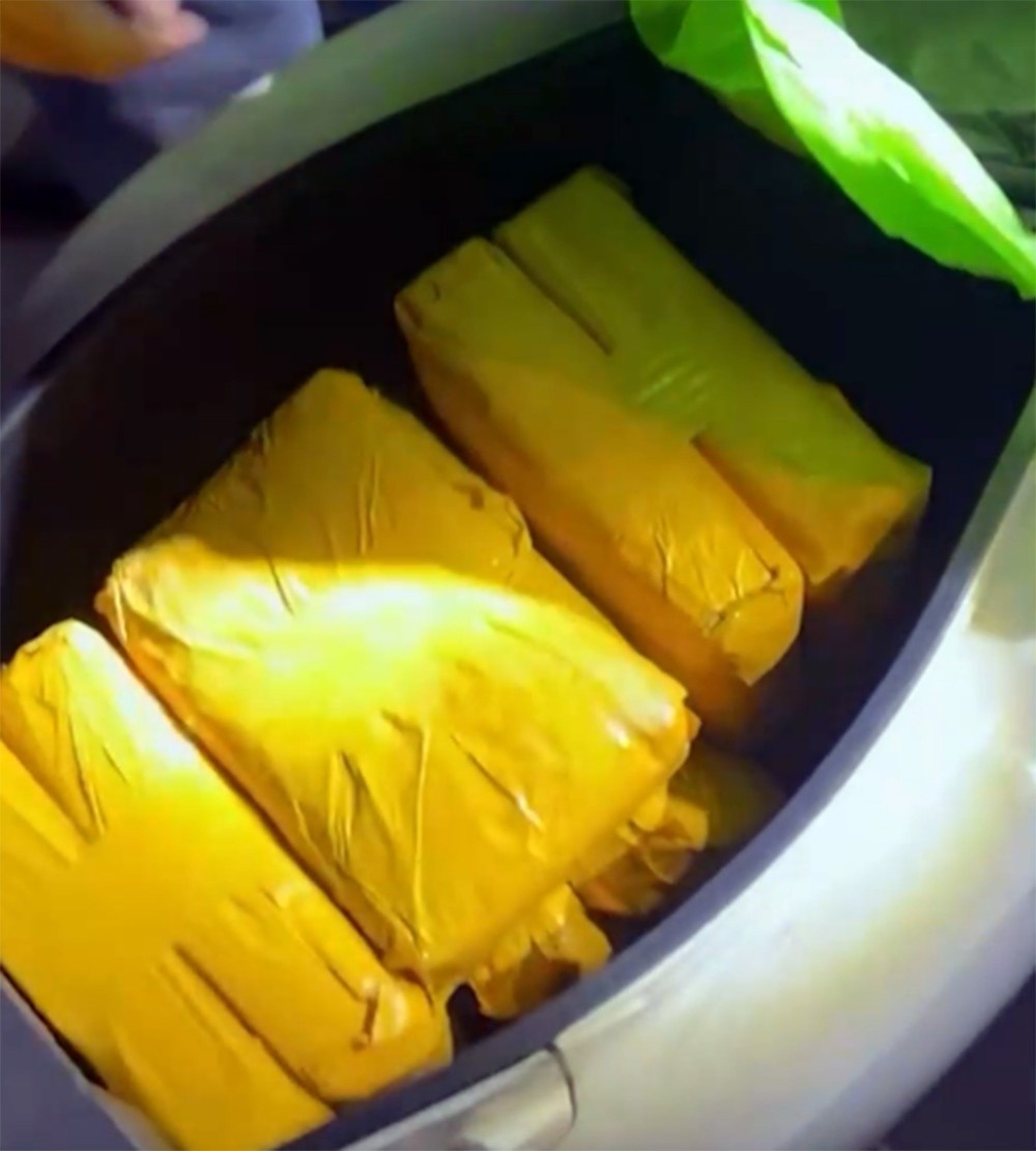 Toi pham ma tuy,  Dung sung chong tra anh 2