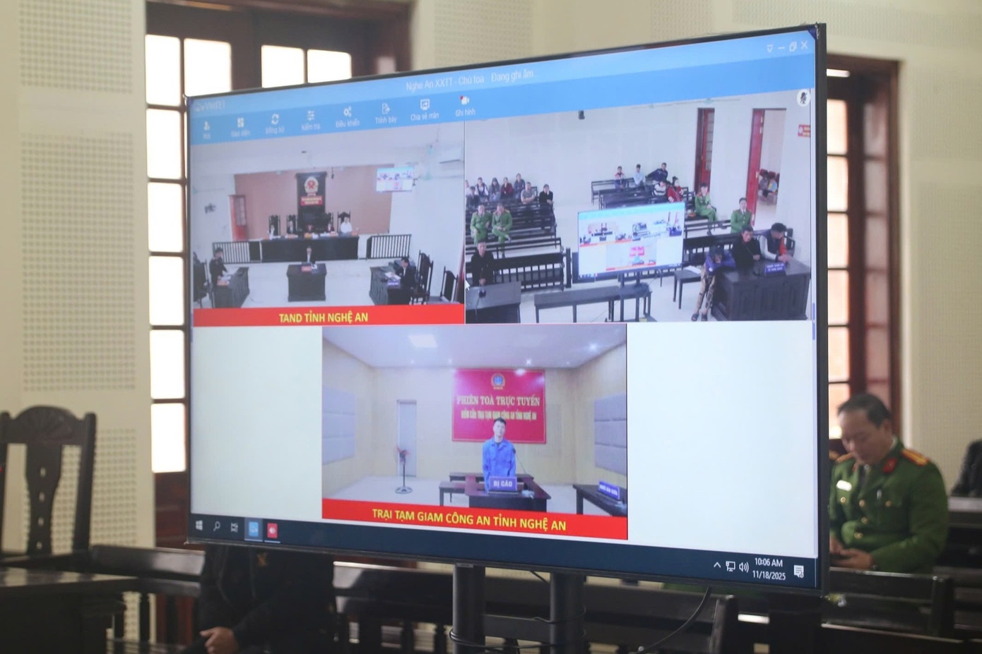 Phut nong gian,  Tuong lai,  3 dua tre,  mo mit anh 2