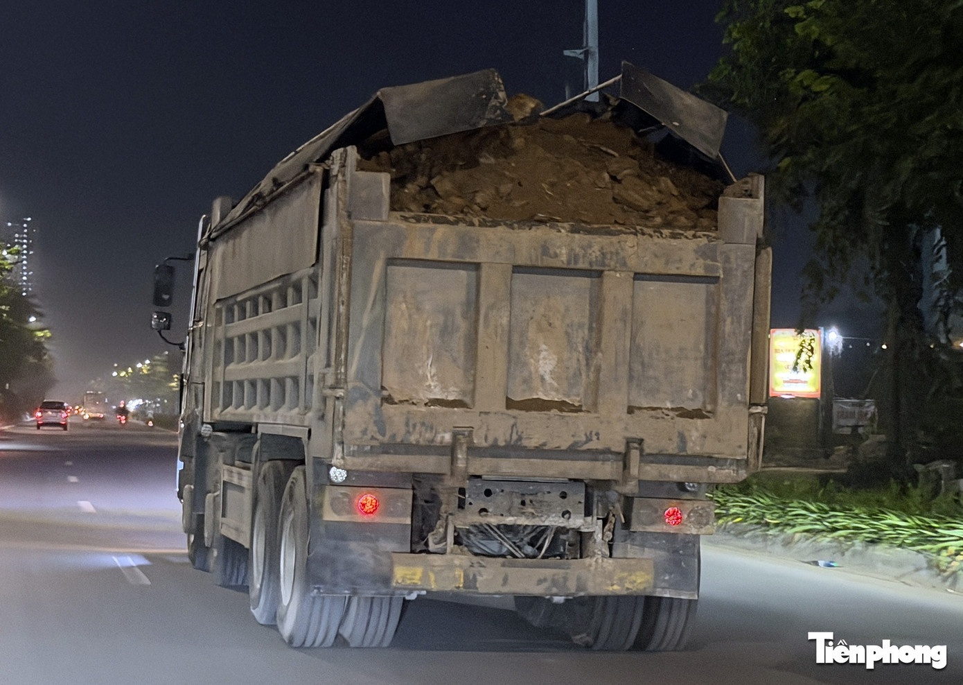 Xe HOWO Ha Noi anh 9