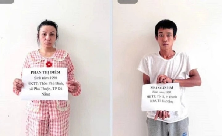 Doi nam nu,  nghien ngap,  ru nhau,  di trom moto anh 1