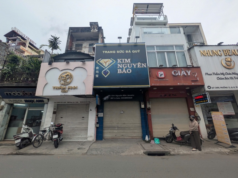 Nhieu nguoi chuyen tien mua vang online, phat hien chu tiem 'bien mat' hinh anh