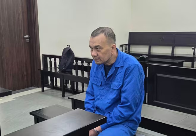 Hang chuc ca nhan,  Bi lua xin viec anh 1