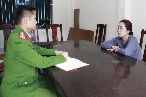 Dot kich soi bac trong rung, 14 doi tuong 'co so ma' bi bat giu hinh anh