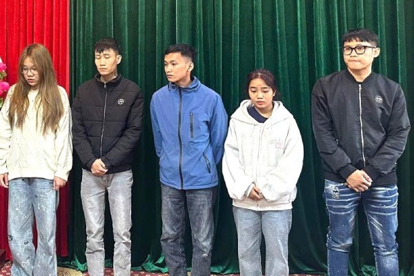 Boc go duong day mua ban tai khoan ngan hang hinh anh