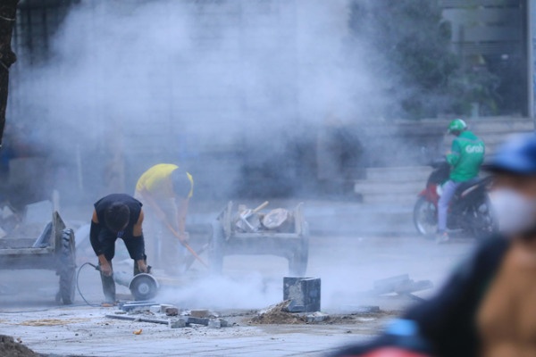 Ha Noi cap bach kiem soat o nhiem moi truong khong khi hinh anh