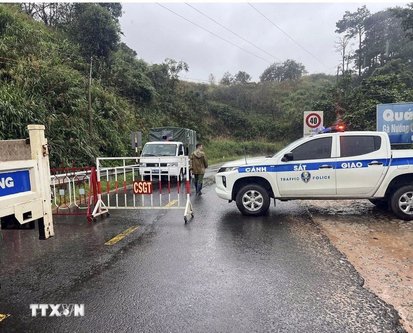 Mua lon gay ngap,  sat lo anh 1