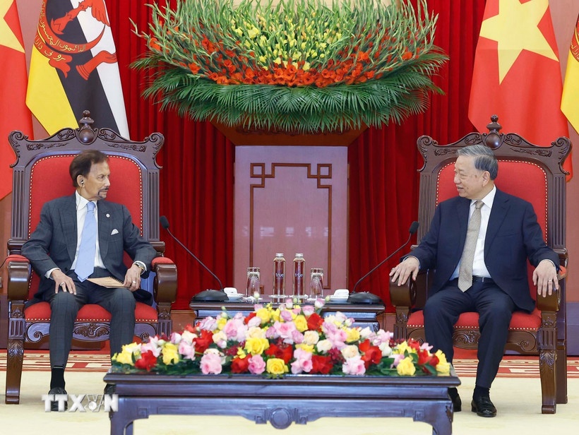 Viet Nam,  Brunei anh 1