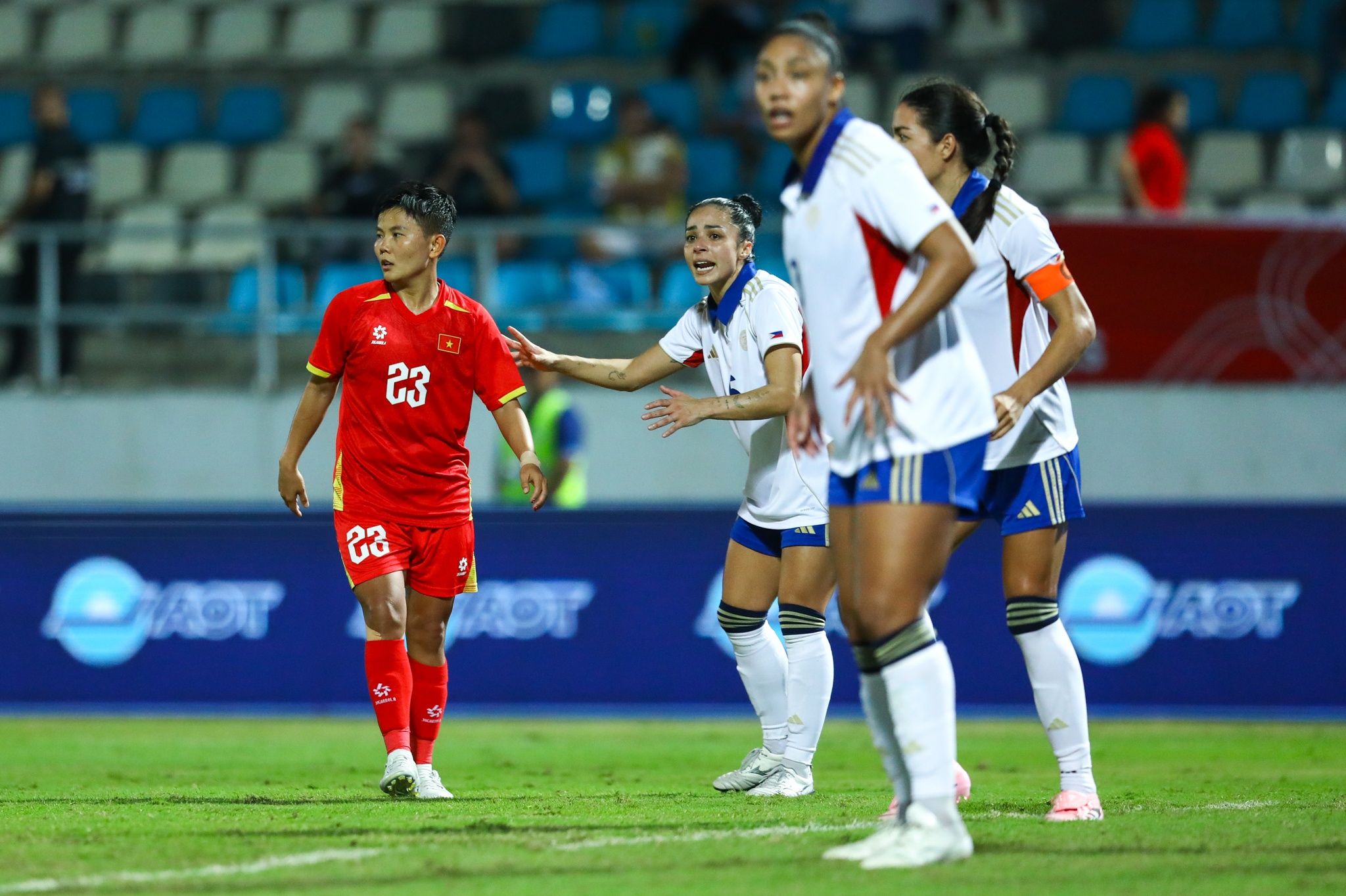 Doi tuyen nu Viet Nam anh 8