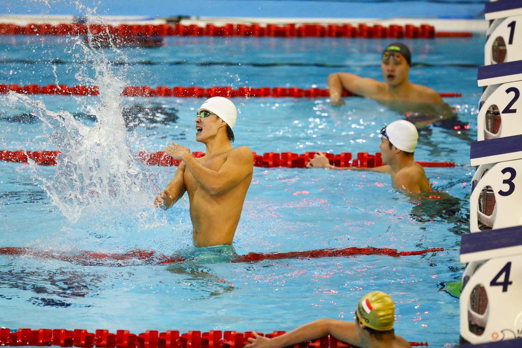 Anh Viens yngre bror (bilde 4) Em trai Anh Vien anh 4