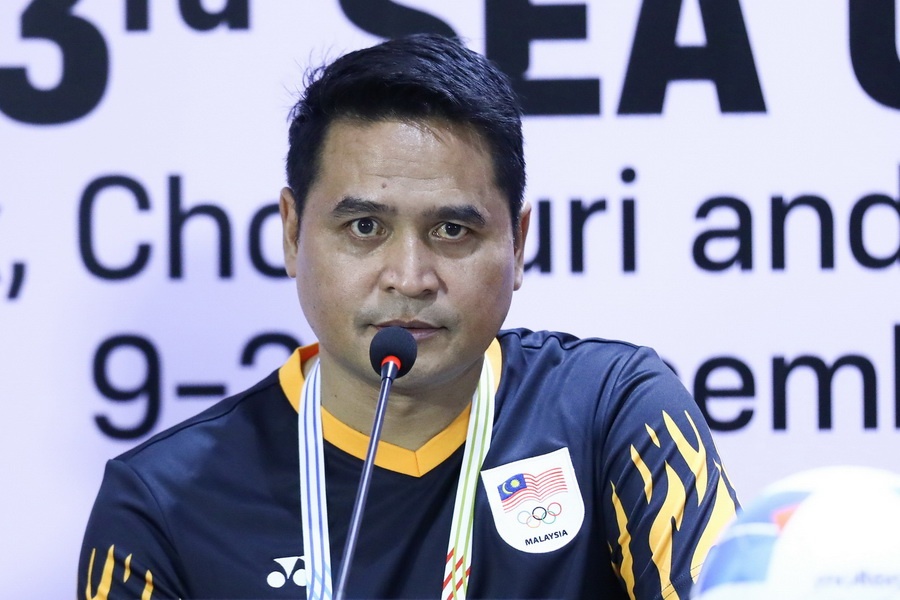 Phan ung cua HLV Malaysia khi thua trang U22 Viet Nam hinh anh