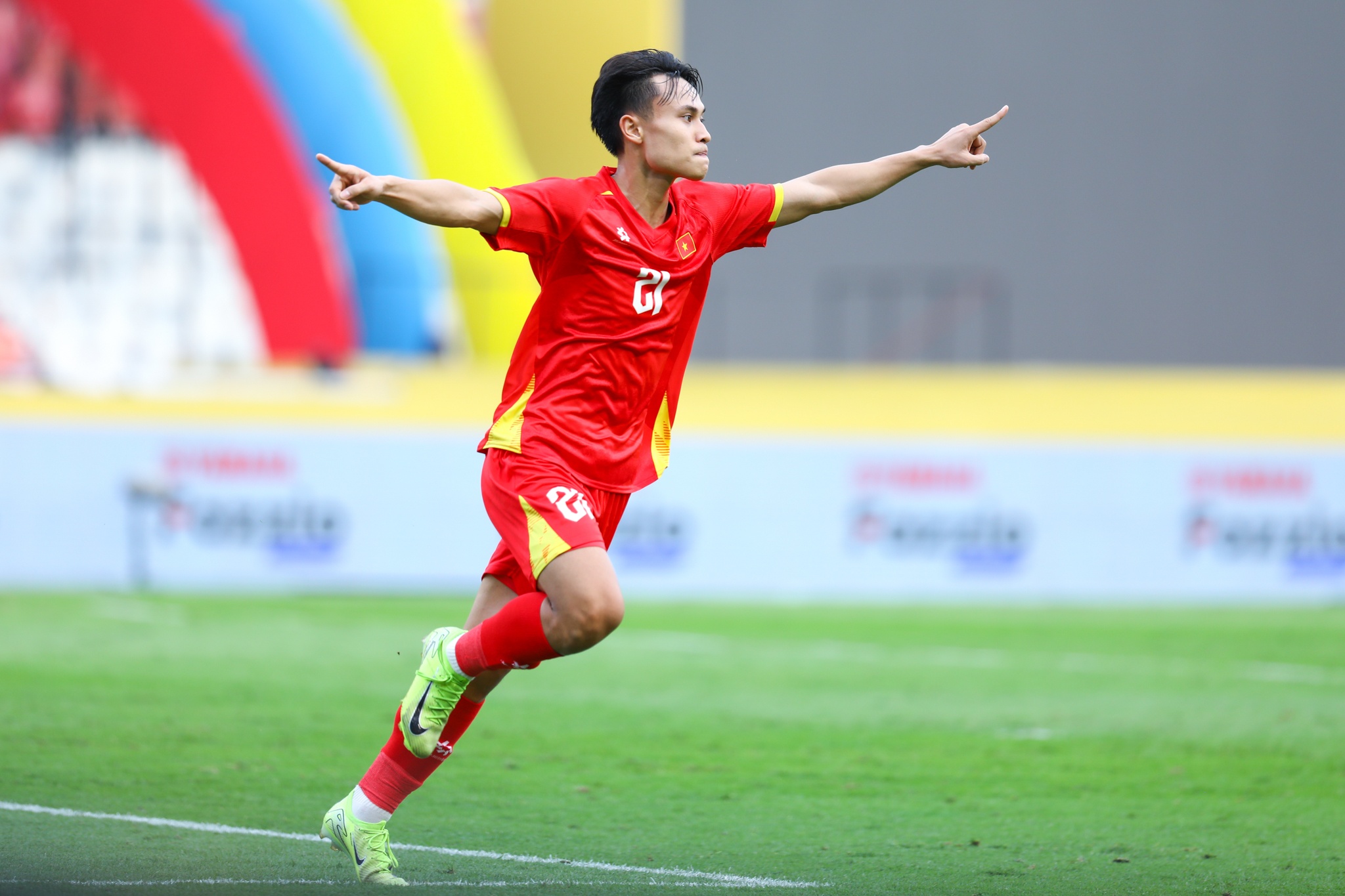 שוער מלזי במשחקי SEA (תמונה 3) Thu mon Malaysia SEA Games anh 3