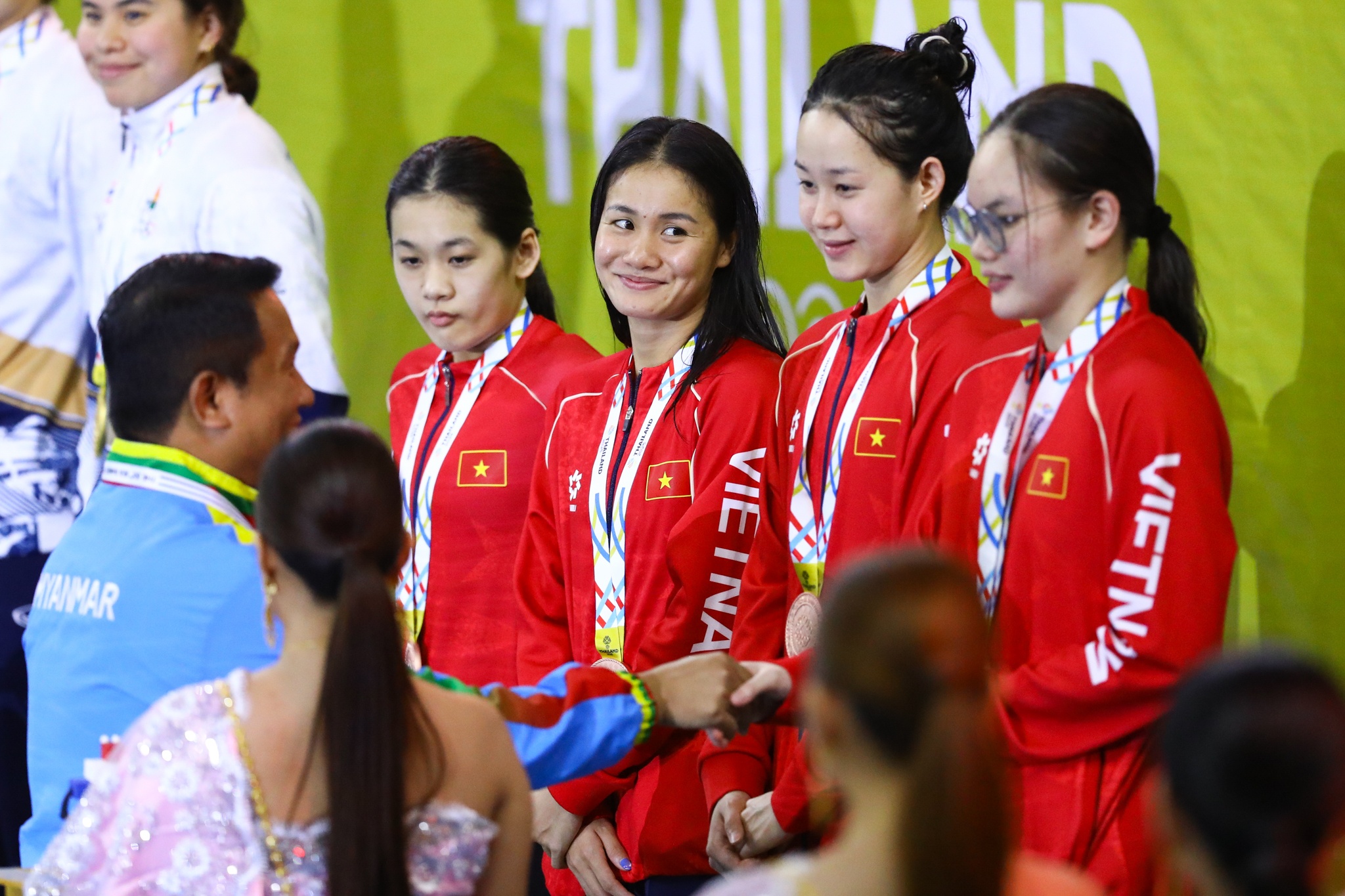 `ໂວ ທິ ມີ ທຽນ ຮູບທີ 7` `Vo Thi My Tien anh 7