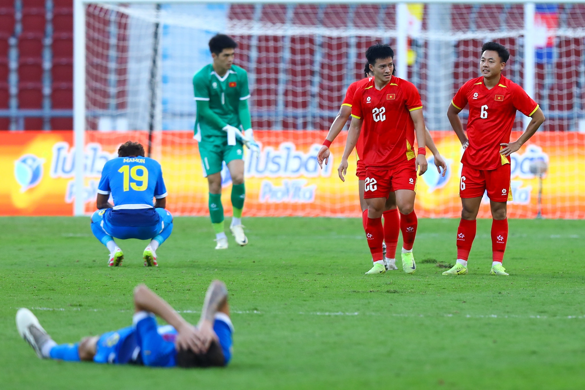 U22 Philippines thua Viet Nam anh 8