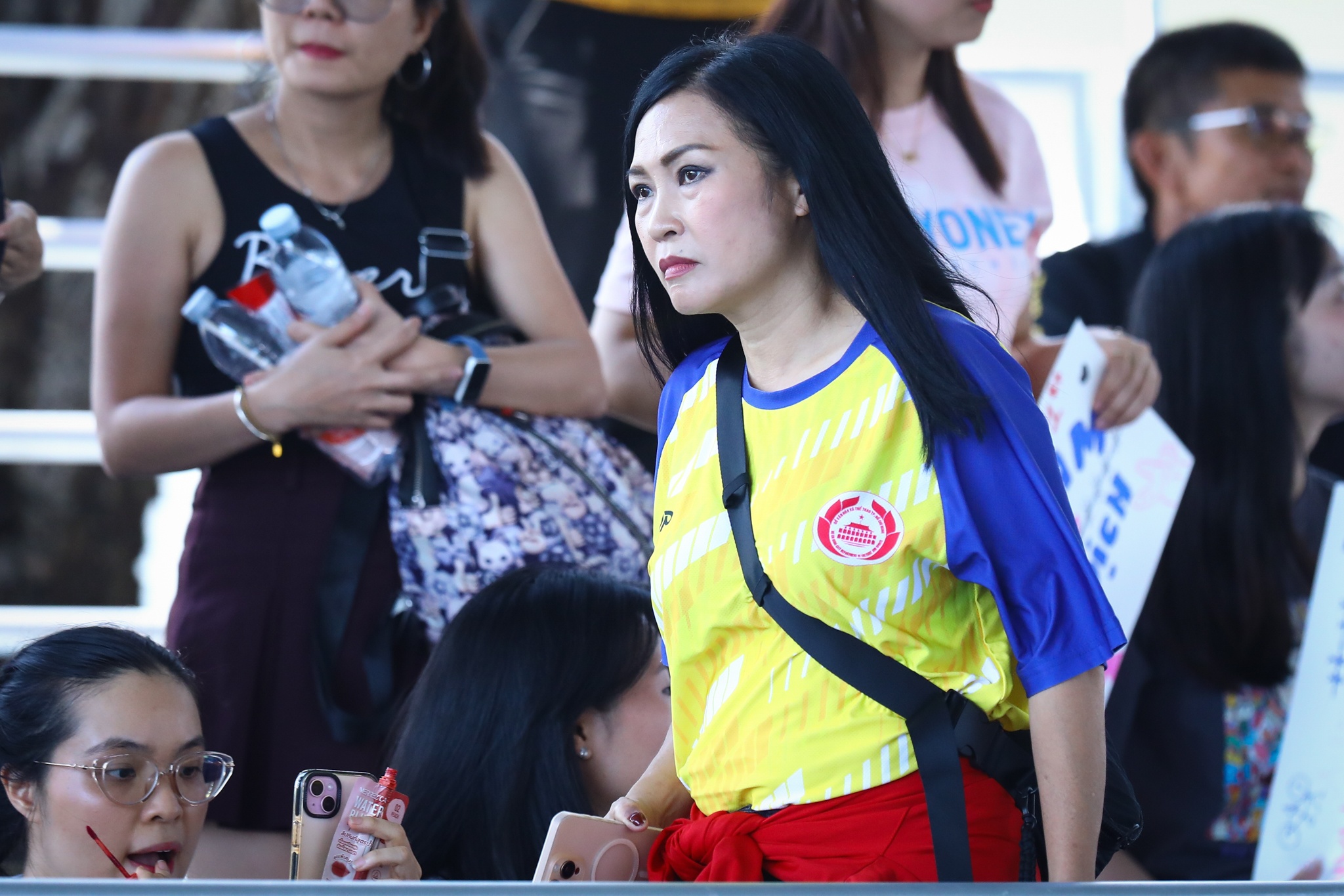 Phuong Thanh tiep lua doi keo co Viet Nam truoc doi thu Thai Lan hinh anh