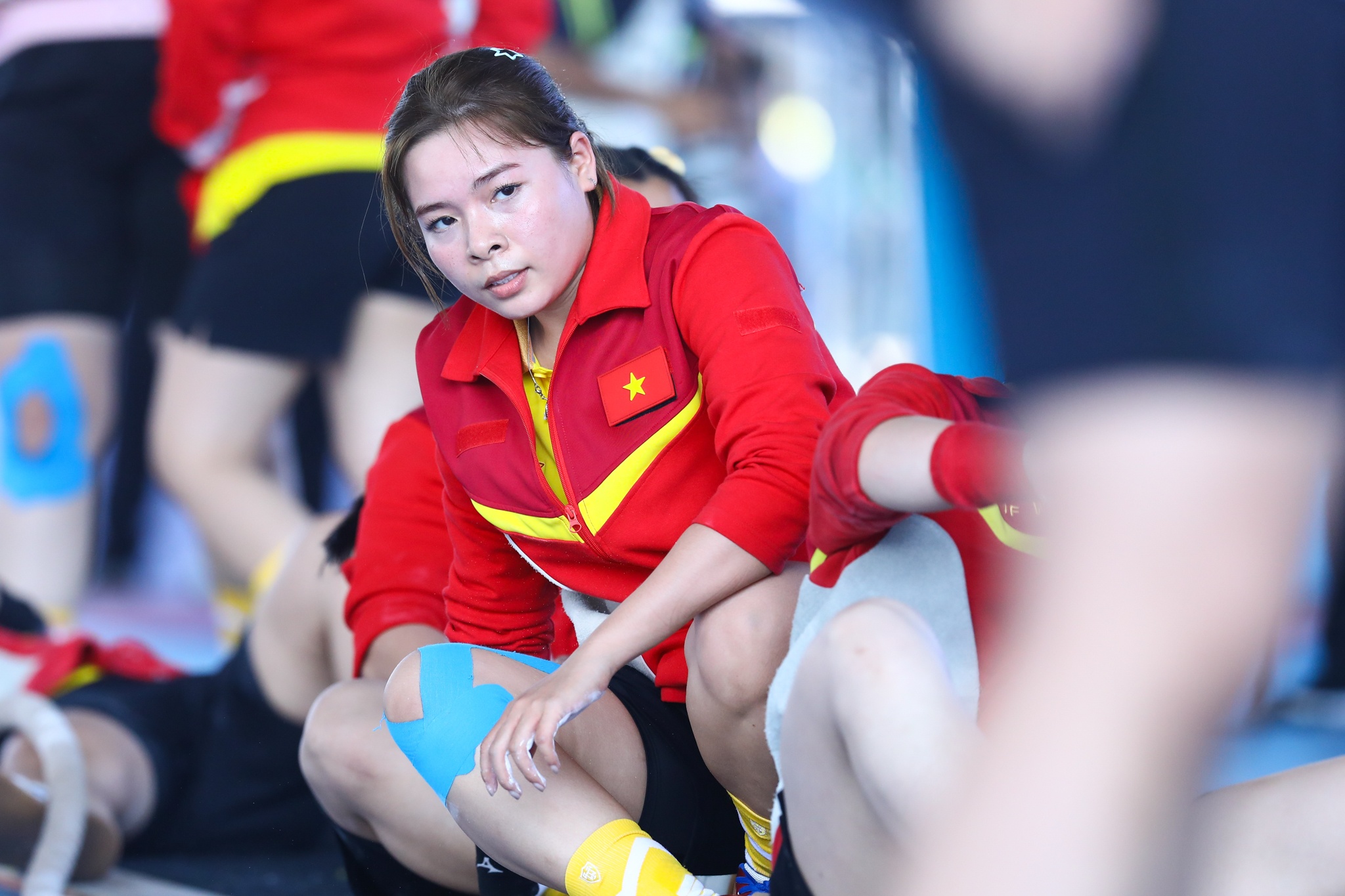 Phương Thanh kéo co ảnh 11 Phuong Thanh keo co anh 11