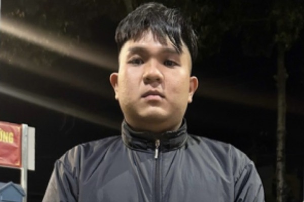 Bat 3 doi tuong xong vao cong ty dam tu vong dong nghiep cu hinh anh