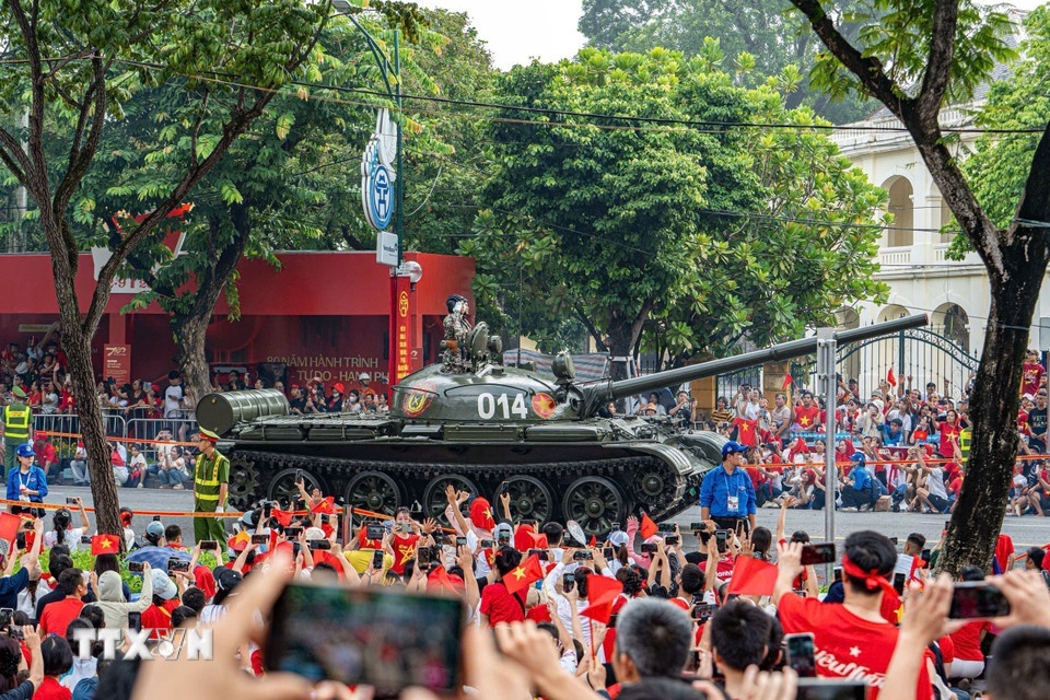 The nuoc long dan anh 3