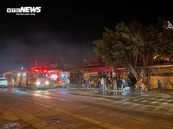 Chay nha 4 nguoi chet anh 2