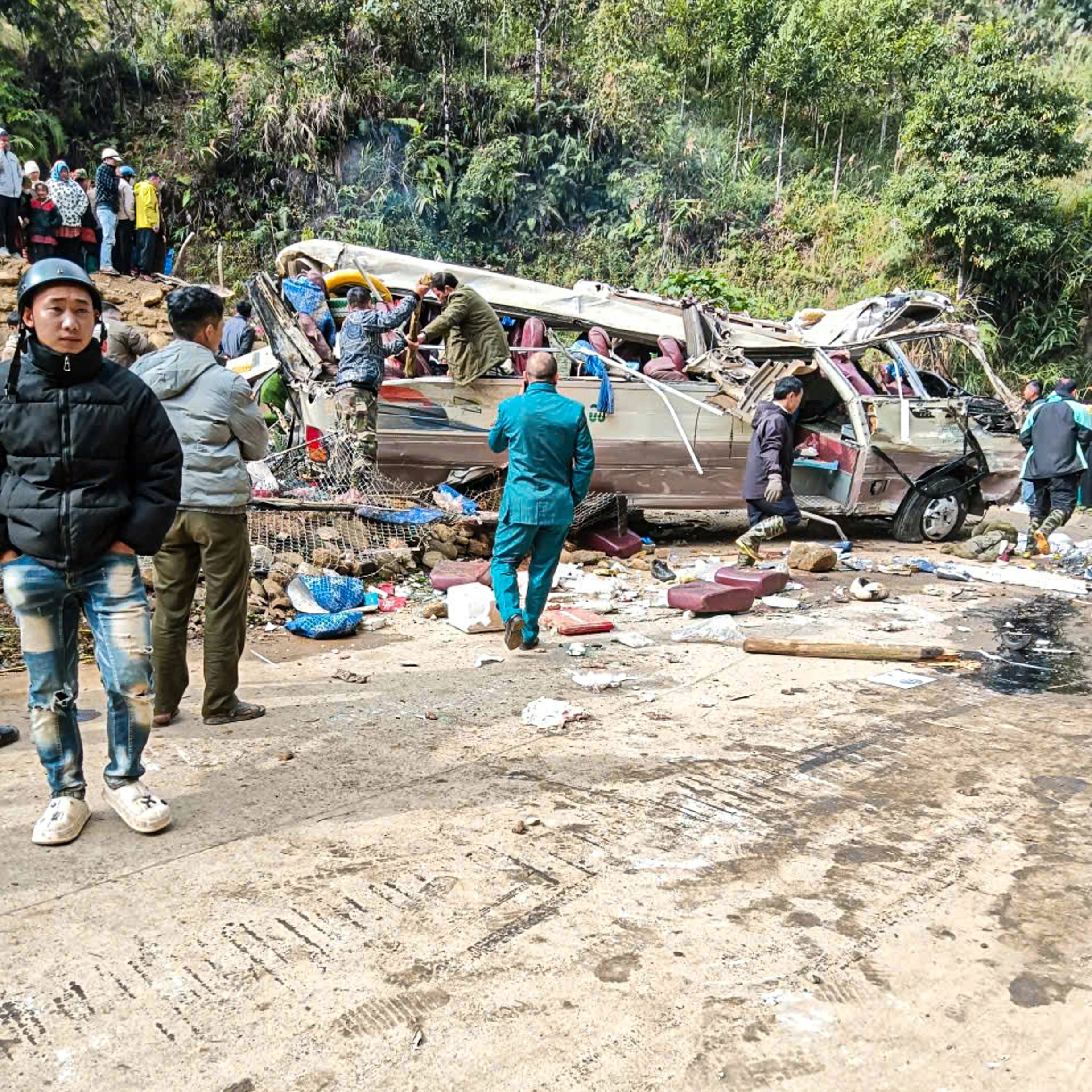 Lat xe tu thien anh 4