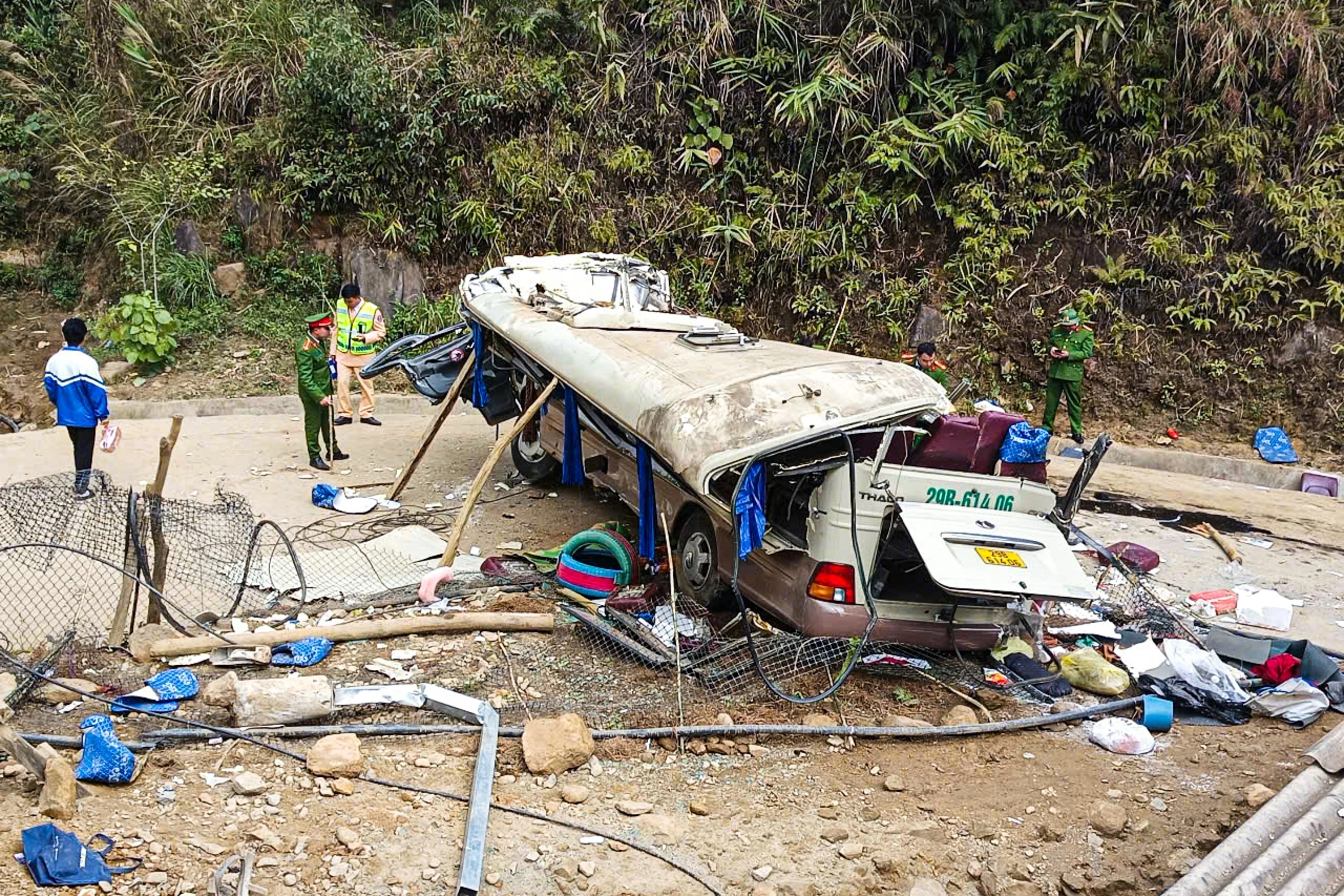 Lat xe tu thien anh 5