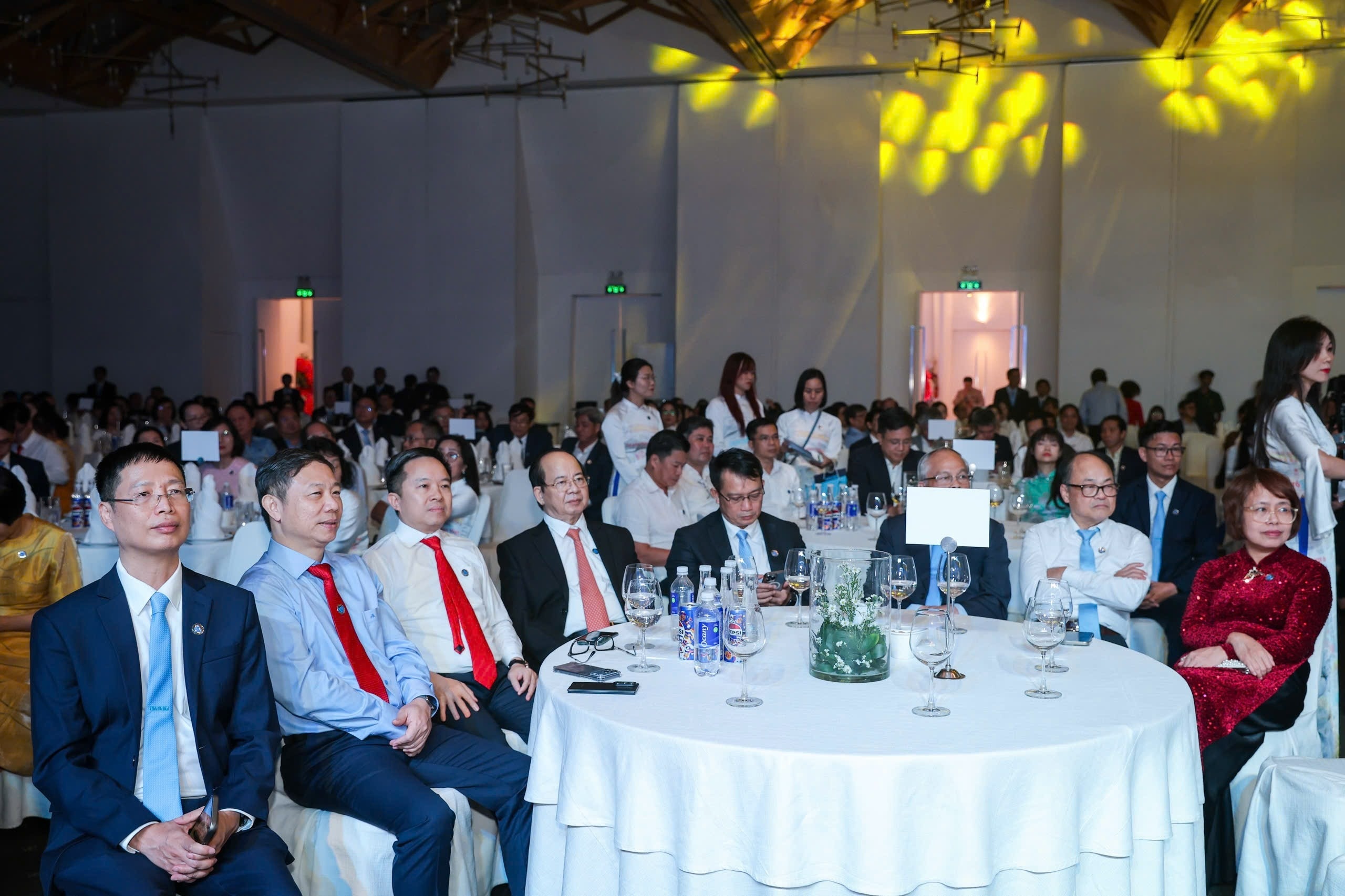 Bao Thanh Nien anh 19