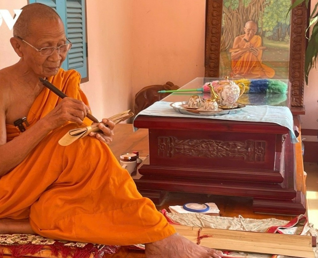 Kinh tren la - di san dac biet cua Phat giao Nam tong Khmer hinh anh