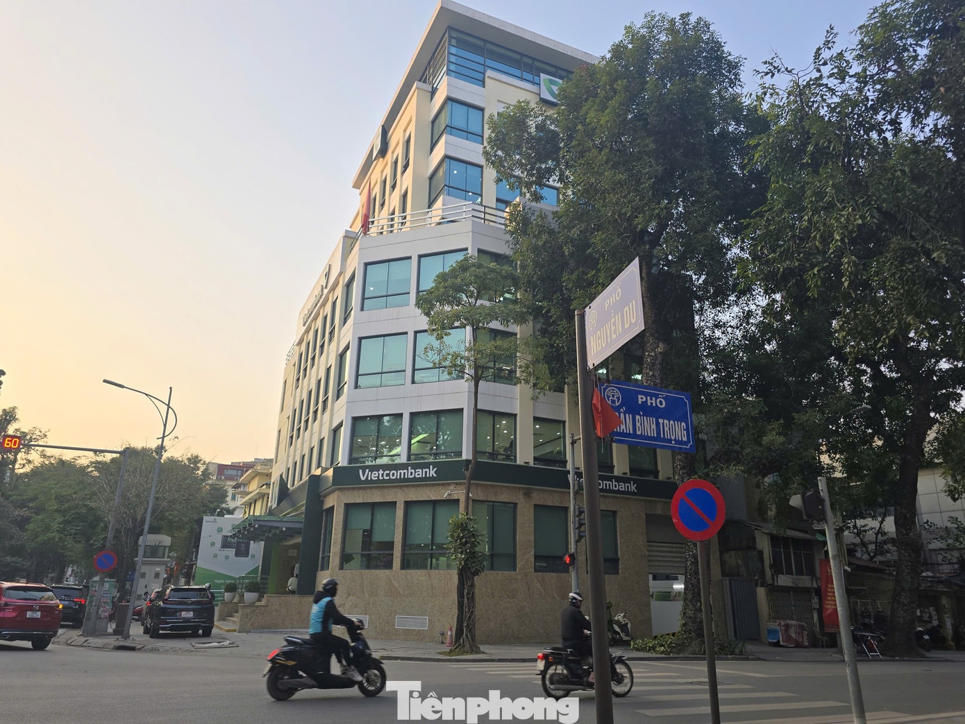 Pha biet thu Hang Chuoi anh 12