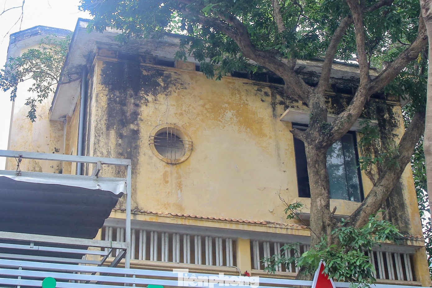 Pha biet thu Hang Chuoi anh 4