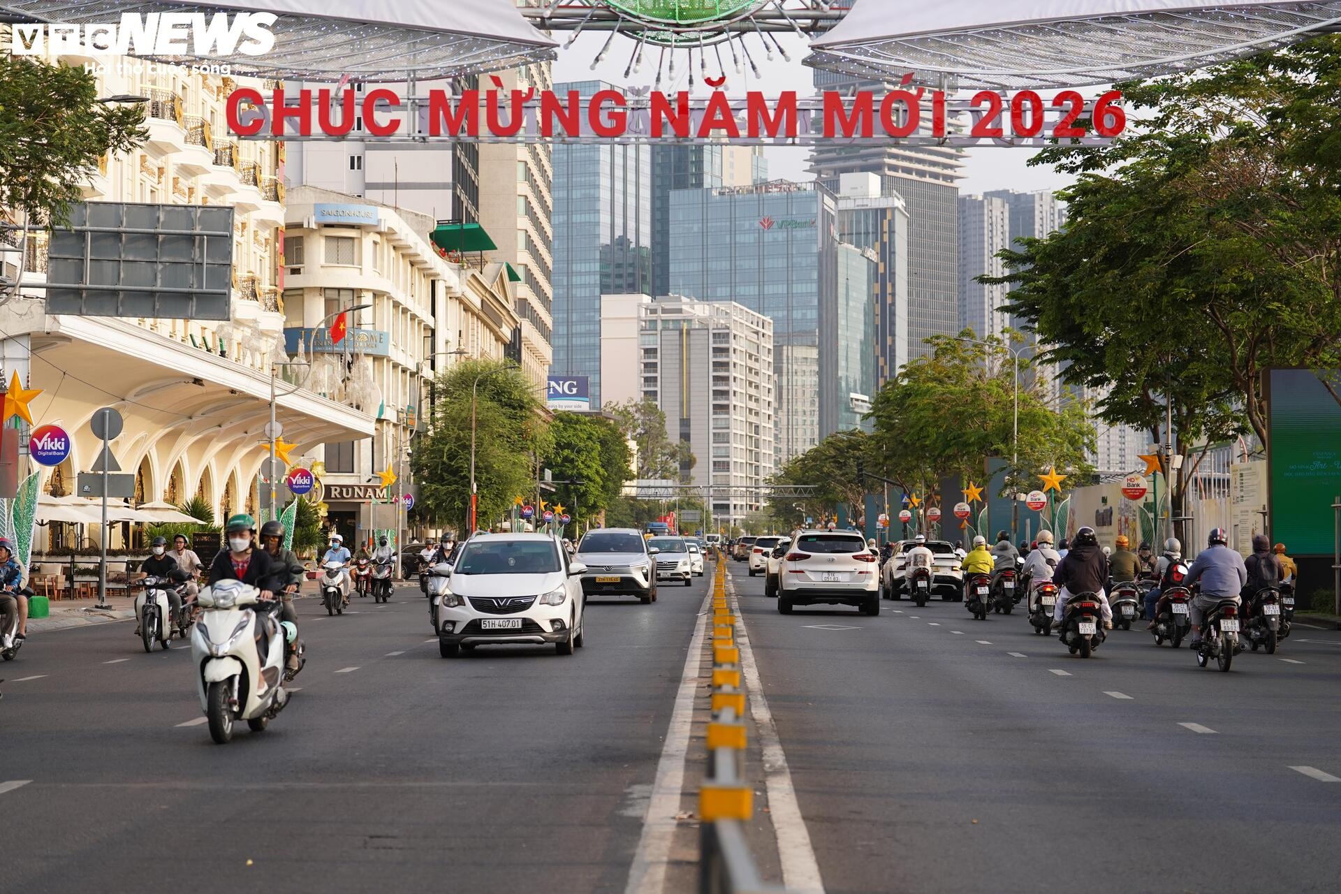 Giao thong TP.HCM anh 1