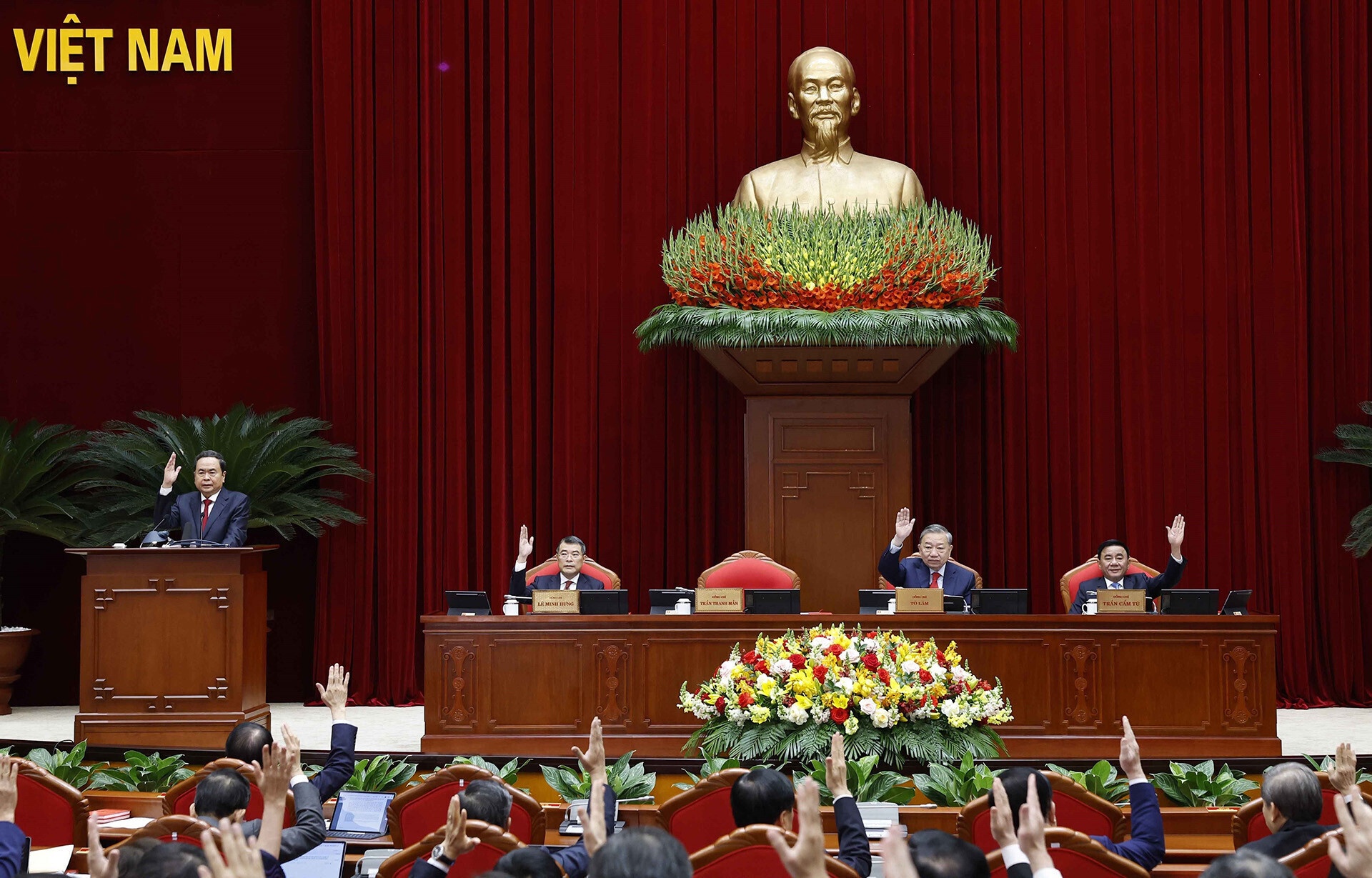 Hoi nghi Trung uong anh 5