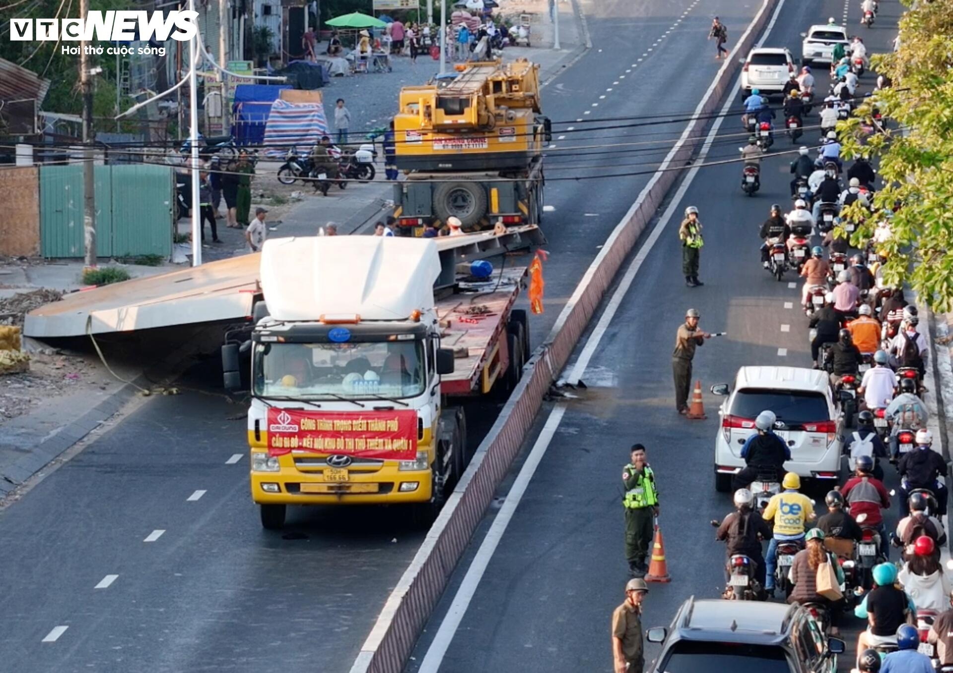 Tam thep 10 tan anh 3