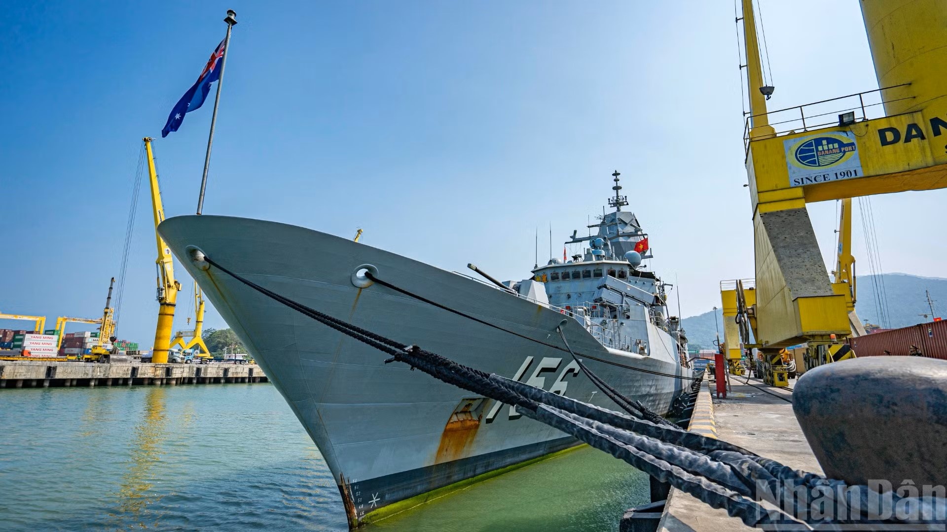 Chien ham Australia anh 1