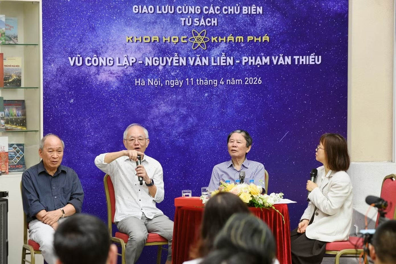 45.000 dau sach/nam, nguoi doc van loay hoay chon sach hinh anh