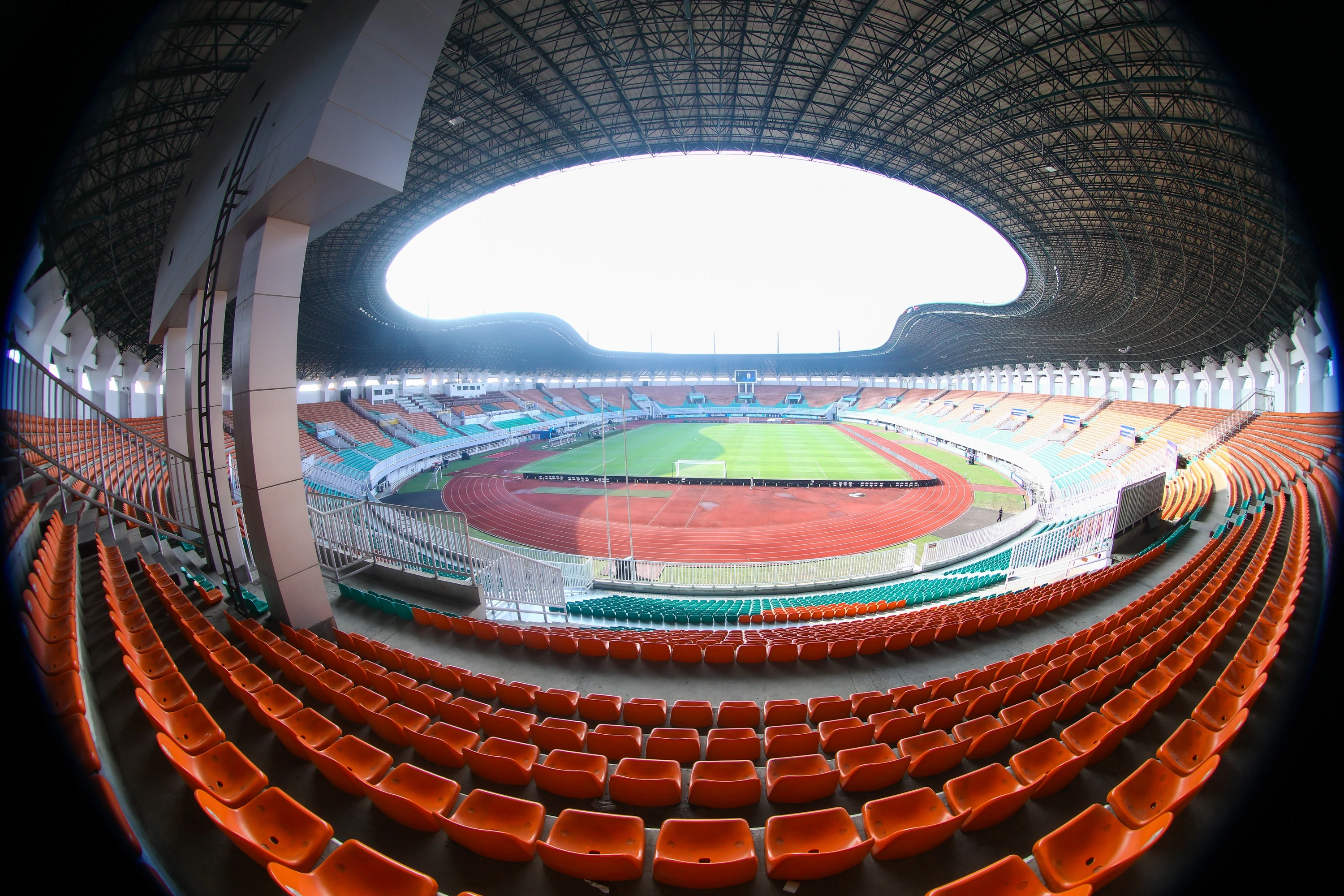 S&acirc;n Pakansari ASEAN Cup ảnh 1