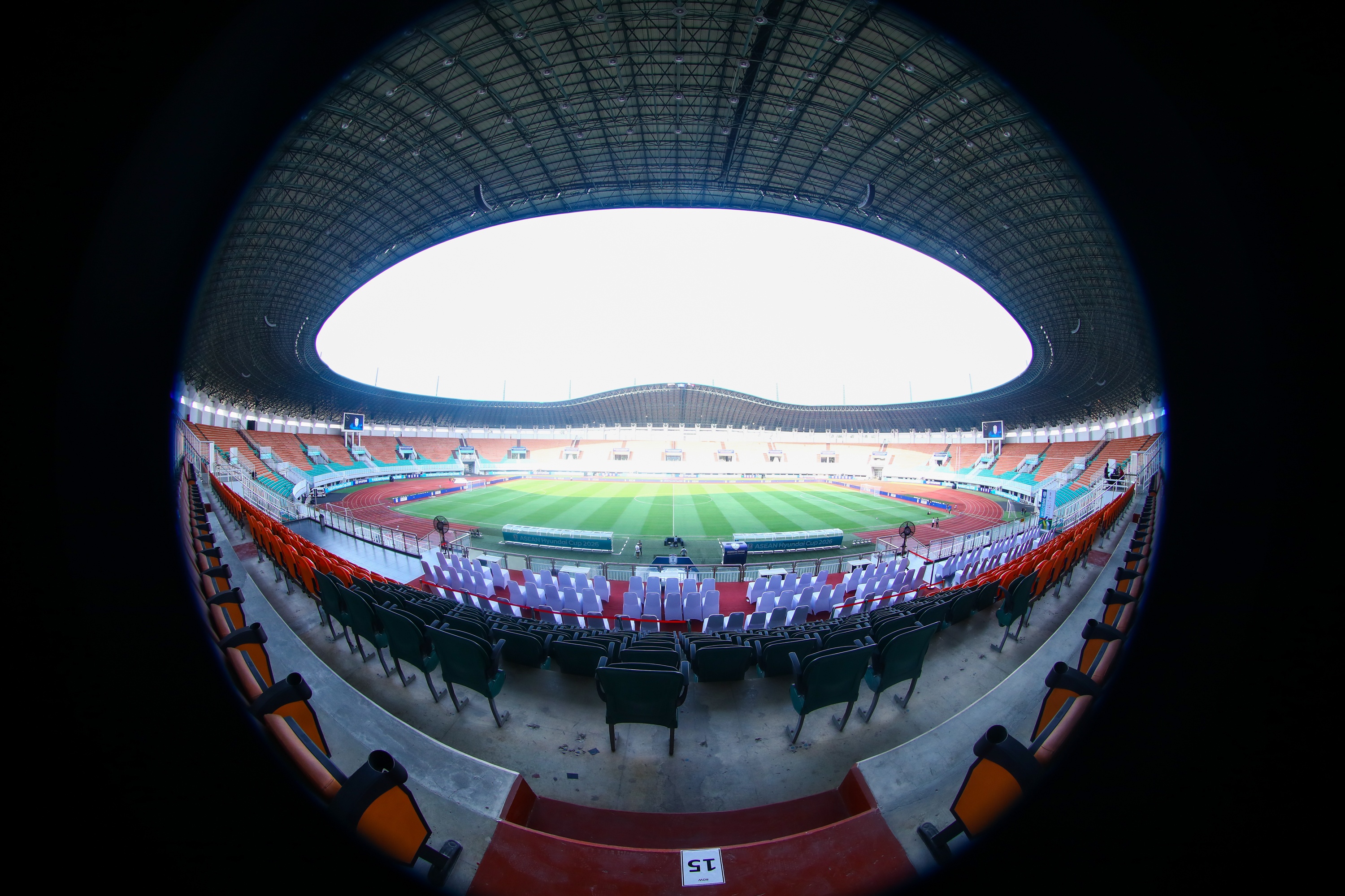 S&acirc;n Pakansari ASEAN Cup ảnh 2