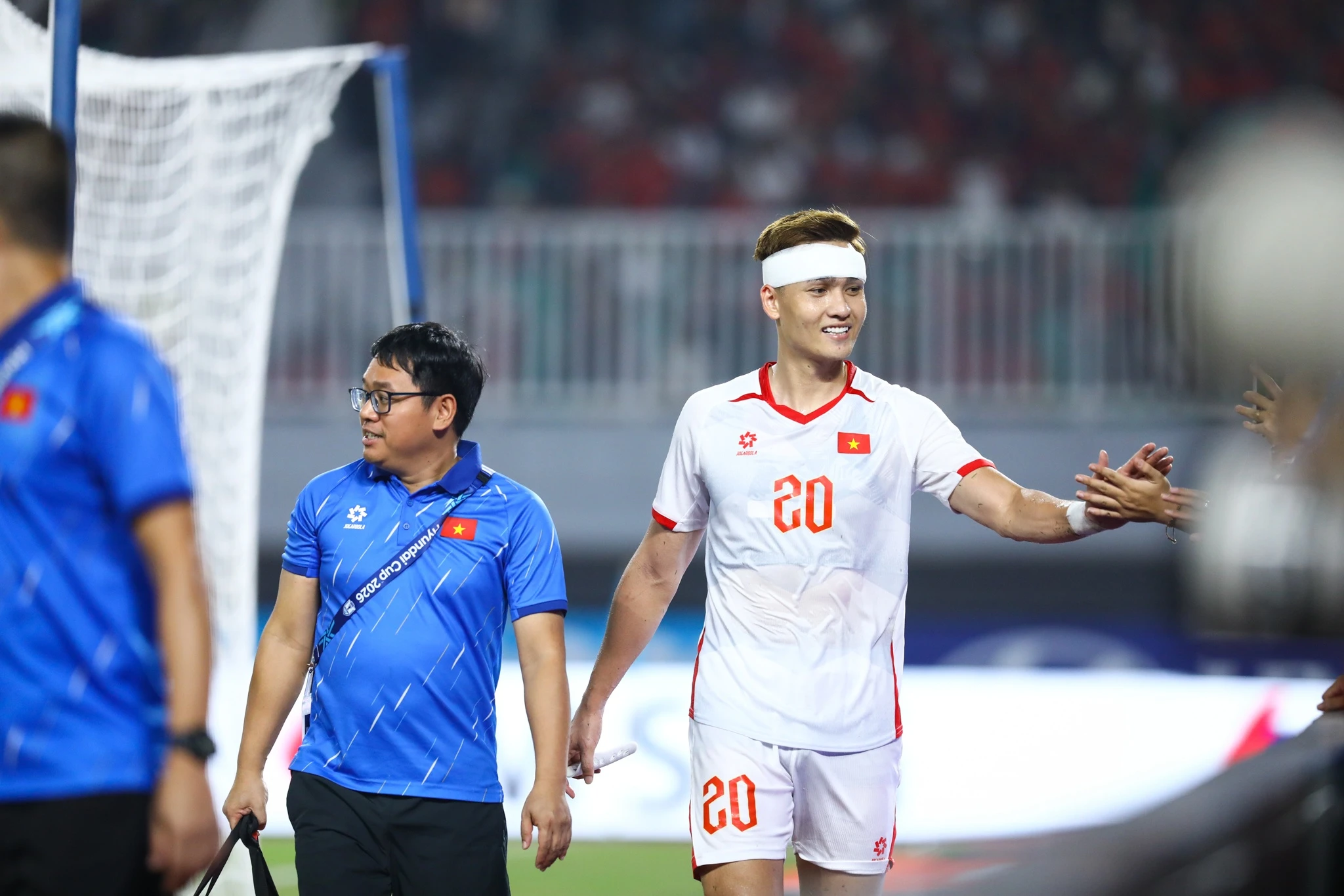 B&ugrave;i Ho&agrave;ng Việt Anh ảnh 8
